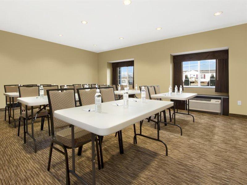 Microtel Inn & Suites By Wyndham Shelbyville Kültér fotó